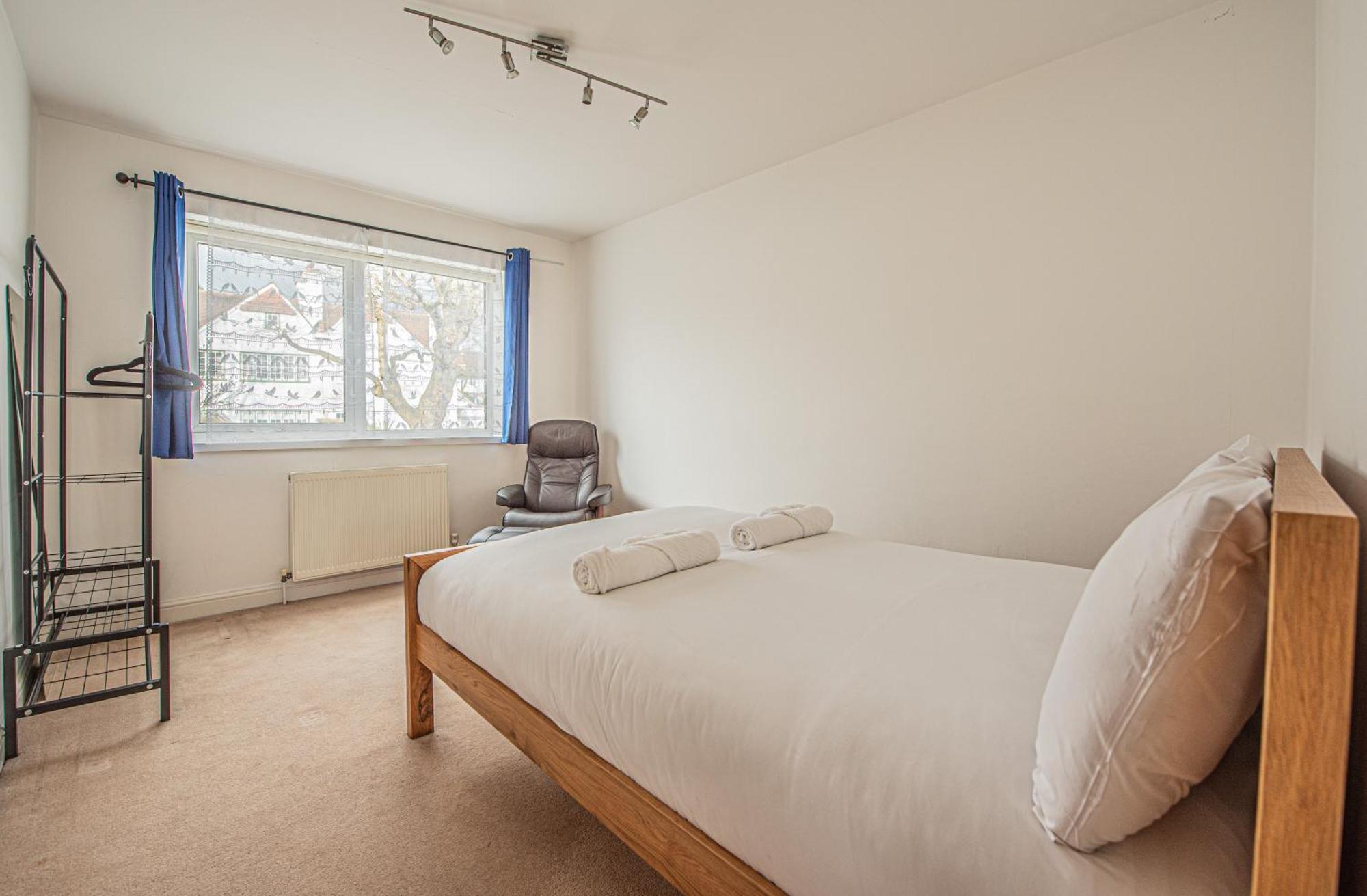 Elegant 2-bed Flat In Prime Golders Location Appartement *