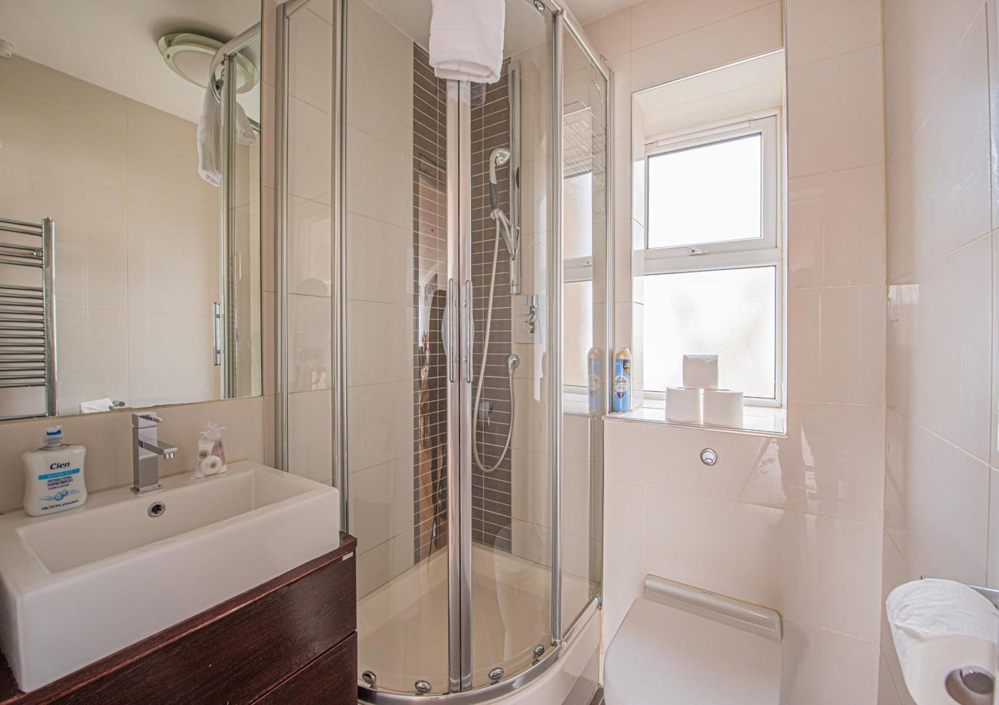 Appartement Elegant 2-bed Flat In Prime Golders Location